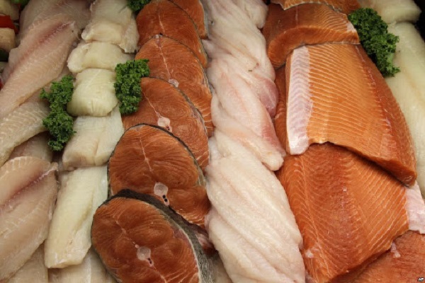 Ăn quá nhiều cá khi mang thai có thể gây ra hội chứng chuyển hóa kém ở trẻ em
