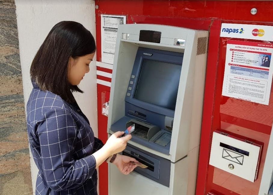 Cảnh báo nguy cơ tội phạm tấn công thẻ ATM giáp Tết 2019 - ảnh 1