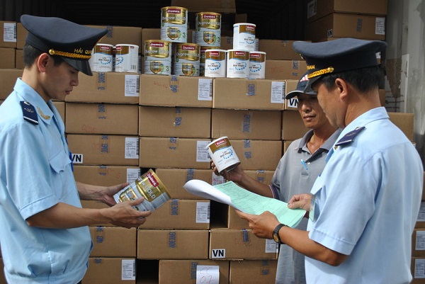 Hội thảo Rà soát hàng hóa nhóm 2 và các văn bản quy phạm pháp luật (VBQPPL) về thông quan hàng hóa xuất nhập khẩu.