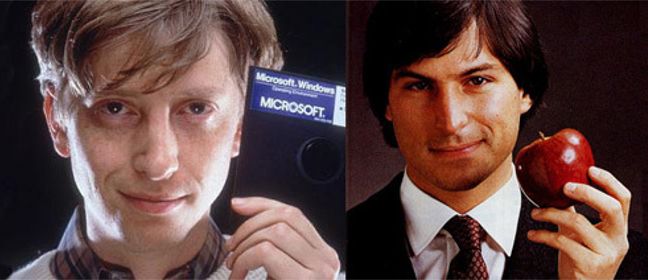 Bill Gates từng rất thân thiết với Steve Jobs. Trở lại những năm 80, Bill Gates và Steve Jobs đã bị bắt gặp cùng đi hẹn hò với các cô gái ở tại một nhà hàng. Nhiều người đã nói vui rằng, phải chăng sự cạnh tranh công nghệ giữa hai ông trùm bắt đầu từ những cơn ghen?
