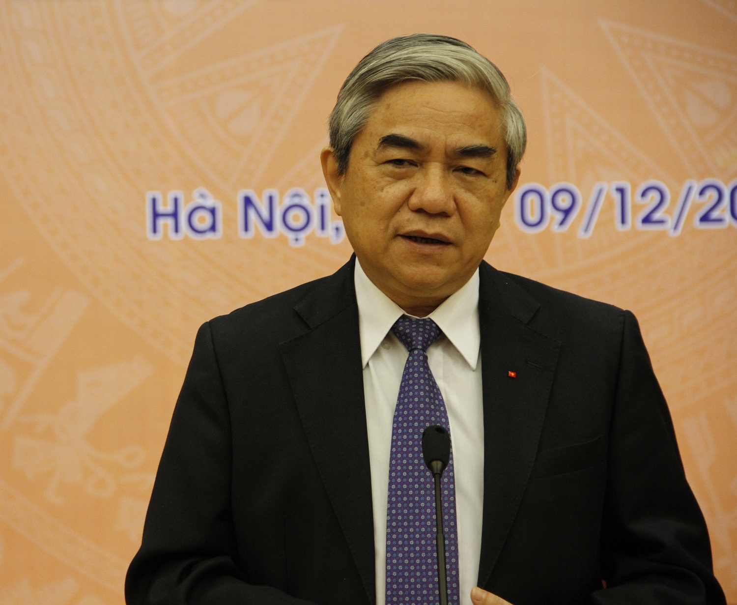 Bộ trưởng Nguyễn Quân cho rằng làm khoa học phải chấp nhận rủi ro và mạo hiểm