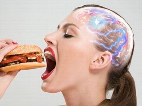 Não bộ sẽ bị ảnh hưởng nhiều từ thức ăn nhanh