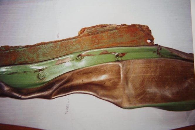 Mảnh vỡ của máy bay Su30-MK2 (được trục vớt). Ảnh Tuổi Trẻ