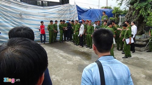 Nhà chức trách cũng chỉ định 3 luật sư thuộc đoàn luật sư tỉnh Bình Phước tham gia thực nghiệm để bảo vệ quyền lợi cho các nghi can. 