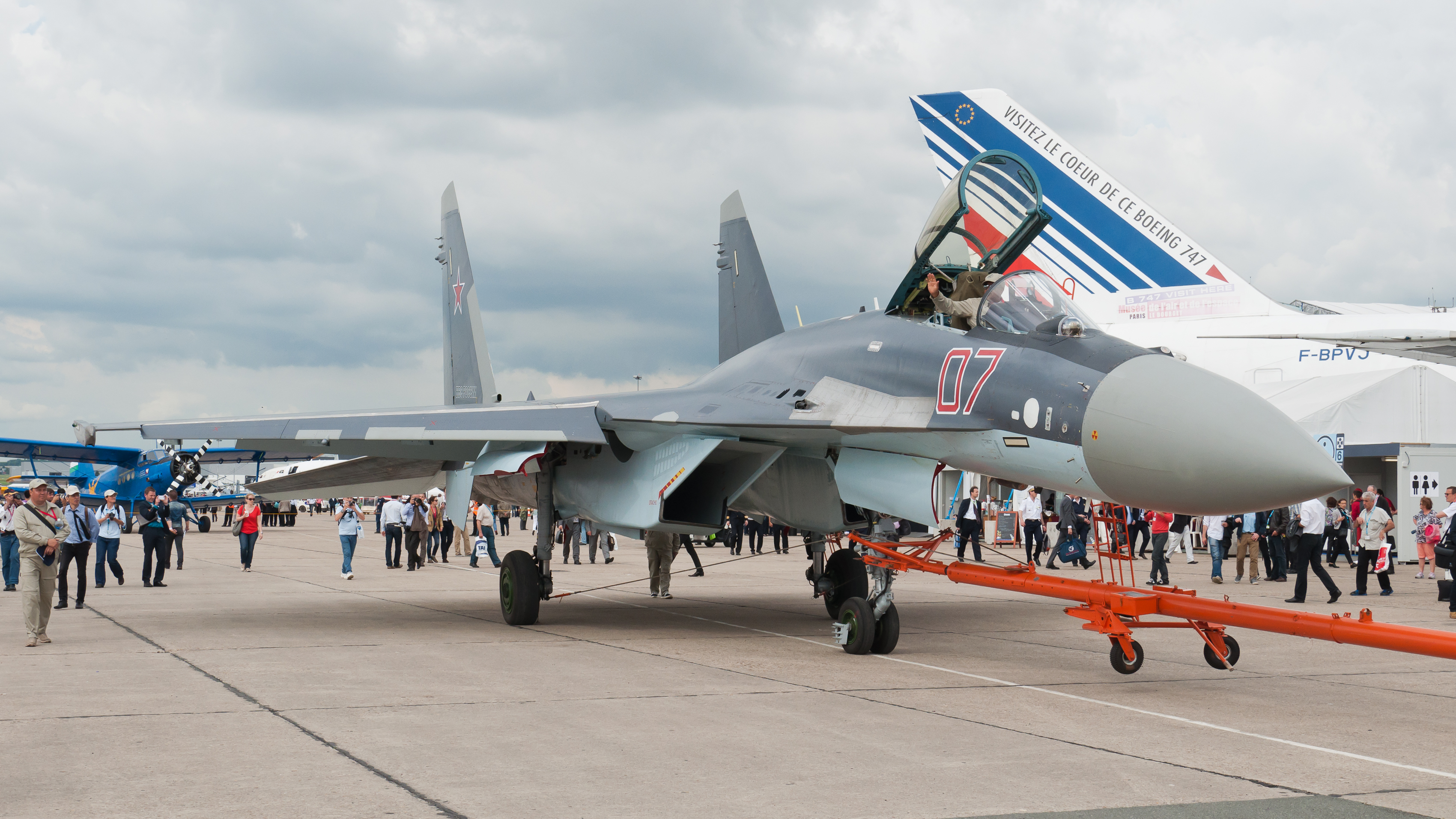 4 chiếc Su-35S đầu tiên đã được Không quân Nga triển khai từ mùa Thu năm ngoái.