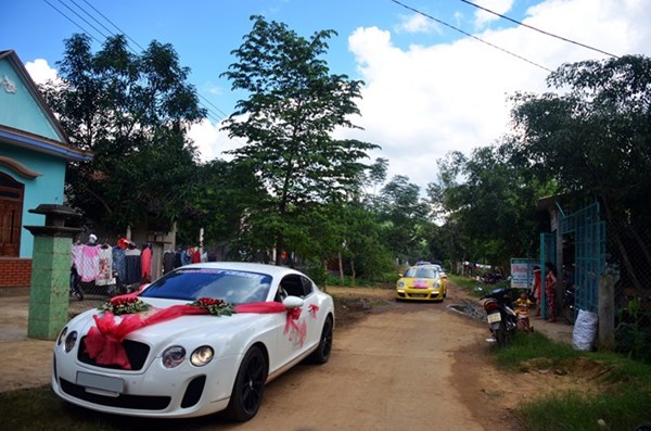 Đây là một xã miền núi Bình Định, giao thông trong làng khá khó khăn
