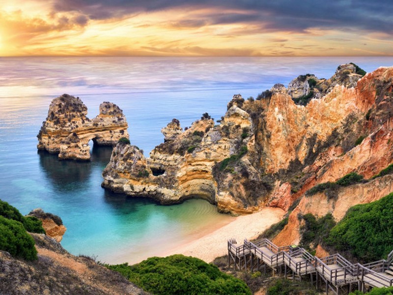Việt Nam thuộc top 20 quốc gia du lịch được yêu thích nhất