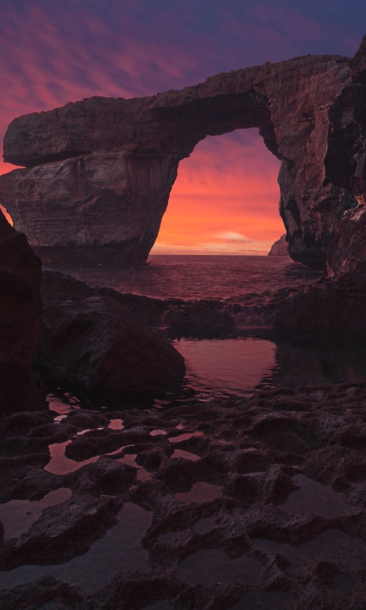 ve-dep-hut-hon-cua-vom-da-azure-window-truoc-khi-do-sap-xuong-bien ve-dep-hut-hon-cua-vom-da-azure-window-truoc-khi-do-sap-xuong-bien