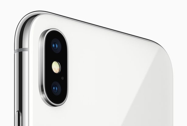 iphone-x-va-galaxy-note-8-dat-len-ban-can-2-sieu-pham iphone-x-va-galaxy-note-8-dat-len-ban-can-2-sieu-pham