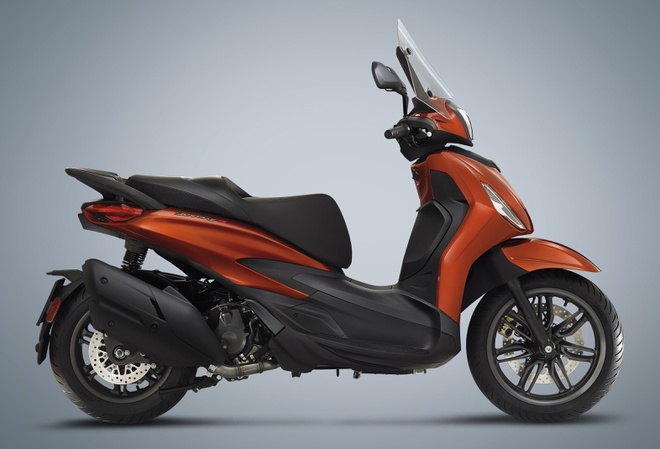 ra-mat-piaggio-beverly-doi-2021-co-2-tuy-chon-dong-co-trang-bi-nhieu-tinh-nang-hien-dai ra-mat-piaggio-beverly-doi-2021-co-2-tuy-chon-dong-co-trang-bi-nhieu-tinh-nang-hien-dai
