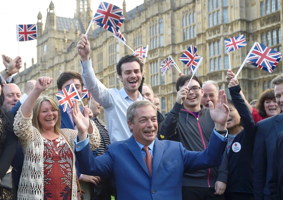Nigel Farage – Thủ lĩnh Đảng Độc lập của Anh vui mừng phát biểu sau khi hay tin Anh rời khỏi EU.