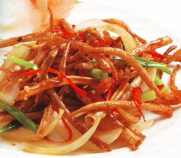 Ở vùng biển Quảng Ninh có một loại hải sản đặc biệt, được gọi là sái sùng (hay sá sùng). Nhìn thoáng qua sá sùng như những con giun, sâu hồng hồng nhưng sá sùng được chế biến thành nhiều món ăn ngon xứng danh đặc sản. Ở vùng biển Quảng Ninh có một loại hải sản đặc biệt, được gọi là sái sùng (hay sá sùng). Nhìn thoáng qua sá sùng như những con giun, sâu hồng hồng nhưng sá sùng được chế biến thành nhiều món ăn ngon xứng danh đặc sản.
