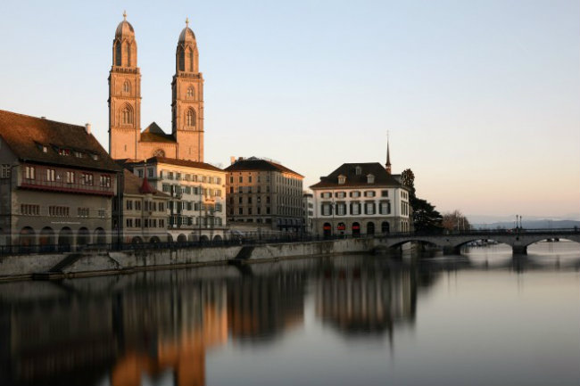 Zurich, Thụy Sĩ: Thụy Sĩ được nhận định là một trong những nơi tốn kém nhất để sinh sống và đi du lịch ở châu Âu.