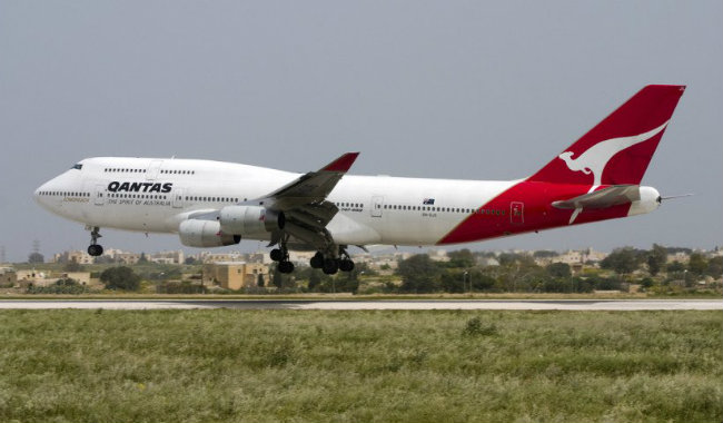 Qantas được mệnh danh là hãng hàng không an toàn nhất thế giới, hãng hàng không hàng đầu của Úc này đã nhận được lời khen ngợi với cam kết về chất lượng và dịch vụ khách hàng trong nhiều thập kỷ qua. 