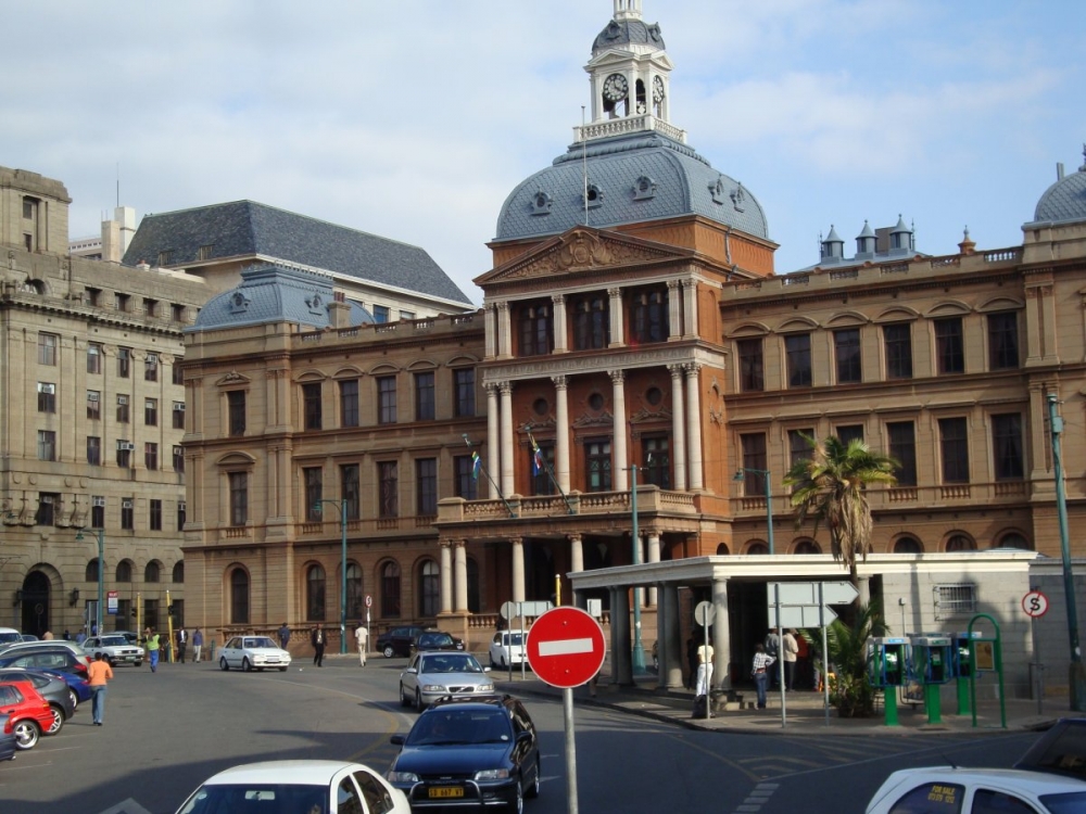 Pretoria là thành phố ở phía bắc của tỉnh Gauteng, Nam Phi. Đây là thủ đô hành chính của Nam Phi, đây là một trong 3 thủ đô của Nam Phi, cùng với Cape Town và Bloemfontein.