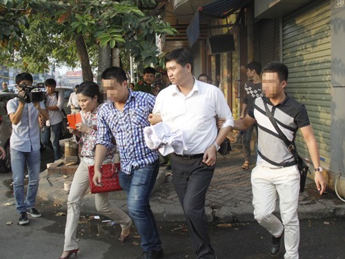 Ngay sau đó, bác sĩ Nguyễn Mạnh Tường đã bị cơ quan chức năng bắt giữ.