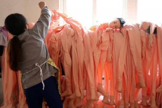 Một nhà máy ở Ningbo - thành phố cảng biển tại tỉnh Chiết Giang, đông bắc Trung Quốc mỗi năm sản xuất tới hàng chục nghìn búp bê tình dục.