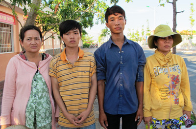 Ngày 30/3/2013, Hào Anh được mẹ dẫn đến Công an TP Cà Mau và cầu cứu giải oan vụ mất trộm chưa tìm thấy tang vật