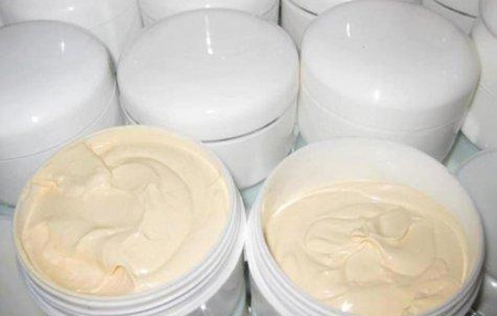 Kem trộn trắng da cấp tốc được bán tràn lan trên mạng với giá rẻ