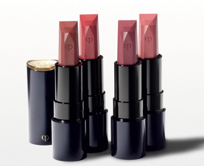 Extra Rich Lipstick là loại mỹ phẩm chống nước tuyệt vời cho mùa hè