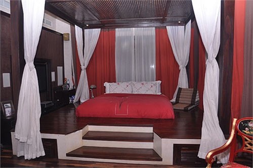 Phòng ngủ sang trọng, ấm cúng của 2 vợ chồng Hà Kiều Anh 