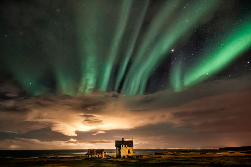 Hình ảnh đẹp này được chụp tại vùng Holmur Reykjanes, Iceland