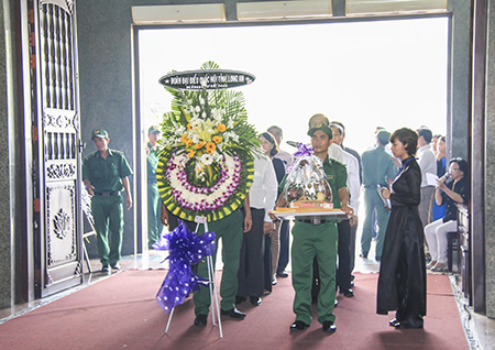 Một số hình ảnh về lễ tang bà Võ Thị Thắng được ghi lại vào sáng 23/8 tại Nhà tang lễ Bộ Quốc phòng phía Nam