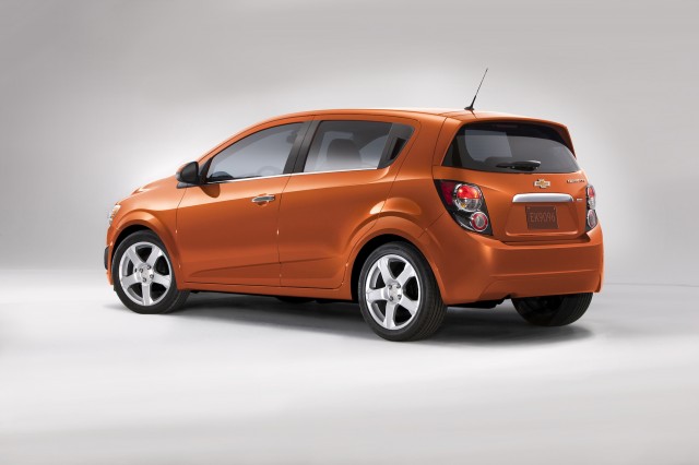 Chevrolet Sonic được trang bị các phiên bản động cơ 1.4 lít, 1.6 lít và 1.8 lít
