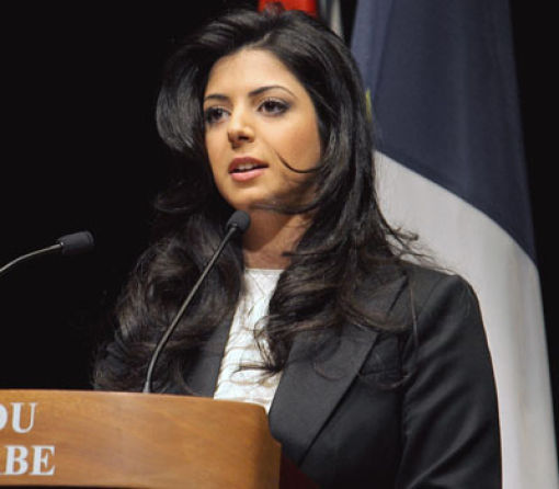 Hind Hariri - Giá trị thuần: $ 5,.  con gái út của Rafic Hariri - một doanh nhân và Thủ tướng Chính phủ Lebanon. Cô là tốt nghiệp Đại học Lebanese American, và tính đến năm 2008, cô có một giá trị tài sản ước tính 1,1 tỷ USD. 