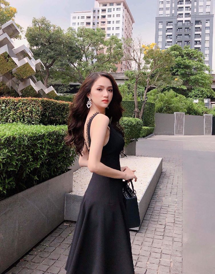 Bất ngờ trước nhan sắc đẹp ‘hút hồn’ của Hương Giang Idol ở Hoa hậu Chuyển giới
