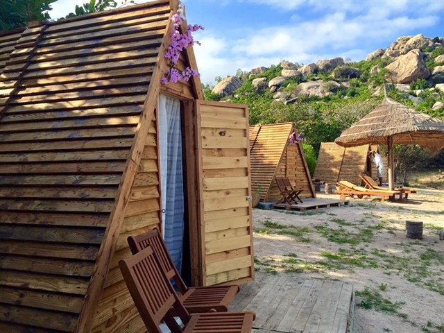 Lều gỗ với những trải nghiệm mới mẻ cho khách du lịch biển