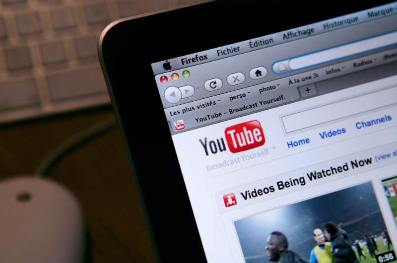Việc đăng video lên kênh Youtube mà chưa được chủ sở hữu cho phép cũng bị coi là vi phạm quyền sở hữu trí tuệ