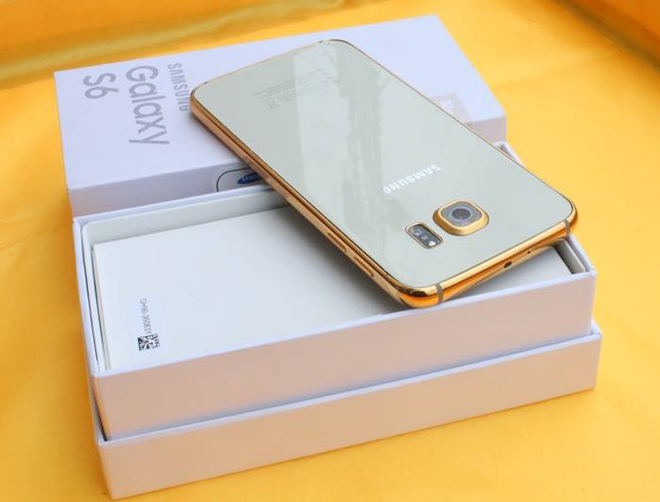 Điện thoại Samsung Galaxy S6 và S6 Edge mạ vàng đầu tiên ở Việt Nam