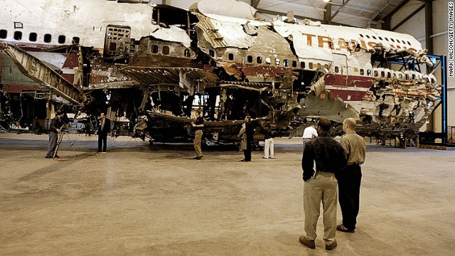Một phần của thân máy bay TWA Flight 800 nằm trong Ban An toàn Giao thông Quốc gia như một công cụ giảng dạy cho các nhà điều tra tai nạn máy bay. Do hậu quả của sự cố năm 1996, máy bay Boeing 747 bị rơi xuống biển gần New York, các quan chức liên bang đã đưa ra một yêu cầu an toàn mới, theo đó, máy bay nhất định phải được cài đặt một thiết bị có thể ngăn ngừa các thùng nhiên liệu nổ. 