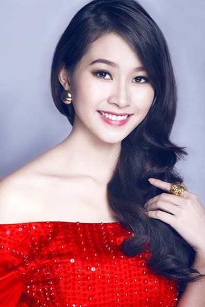 Đăng quang Hoa hậu Việt Nam 2012, Hoa hậu Thu Thảo được đánh giá là một trong những Hoa hậu để lại nhiều ấn tượng đẹp trong lòng khán giả hâm mộ bởi vẻ thuần khiết và không ồn ào scandal.