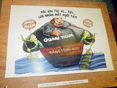 Độc đáo tranh biếm họa “Đâm mấy thằng gian bút chẳng tà” Nhà báo Phan Lợi, trưởng đại diện báo pháp luật Tp. Hồ Chí Minh tại Hà Nội cho biết: “Phần lớn các tác phẩm dự thi mang tính chiến đấu và mức độ châm biếm cao, nhưng vẫn có những tác phẩm chưa thành công bởi thể hiện được hết ý đồ mà tác giả muốn thể hiện”.