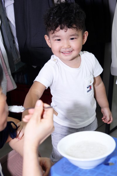 Cặp đôi này kết hôn năm 2012 và bé Kid là anh cả