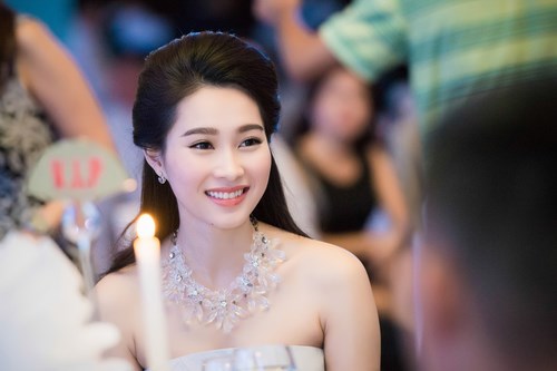 Hoa hậu Thu Thảo