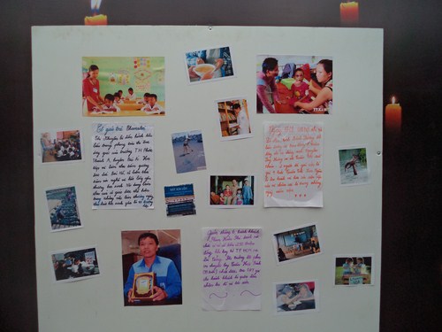 Gian phòng mang tên “Những ngọn nến trong đêm” kể về những tấm gương với cách sống tử tế của những nhân vật cụ thể tiêu biểu như đội trưởng đội phục vụ chuyến bay Trần Hòa Bình nhật được túi tiền 250 triệu đồng đã đem trả lại cho hành khách.