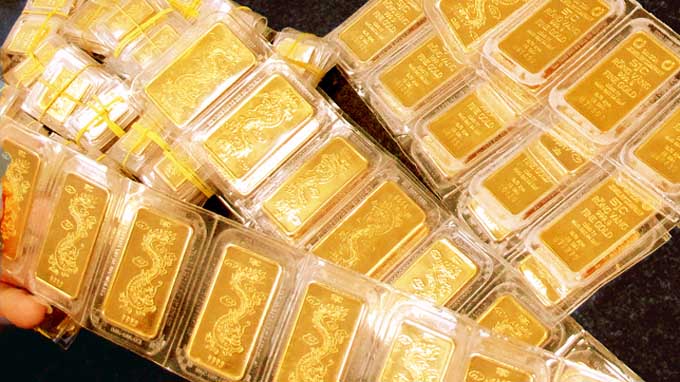 Chênh lệch giữa giá vàng trong nước và giá vàng thế giới hôm nay ở khoảng 400.000 đồng/lượng