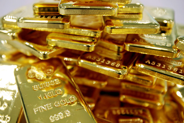 Đà tăng mạnh mẽ của giá vàng hôm nay đã đẩy giá vàng trong nước lên ngang bằng với giá vàng thế giới