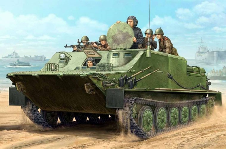 Xe thiết giáp lội nước BTR-50PK chở Hải quân Đánh bộ Liên Xô đánh chiếm bờ biển.
