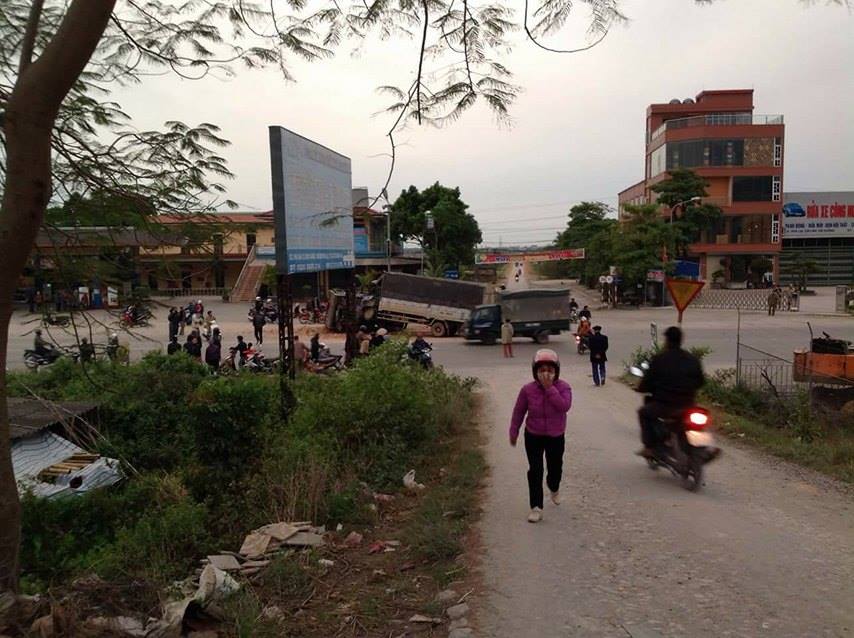 Vụ tai nạn giao thông nghiêm trọng xảy ra gần ga Cổ Thành, phường Phả Lại, thị xã Chí Linh, tỉnh Hải Dương