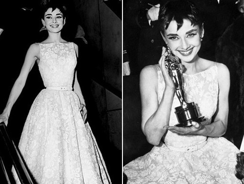 Năm 1954, Audrey Hepburn – Huyền thoại điện ảnh xinh đẹp với phong cách cổ điển đã trở thành biểu tượng sắc đẹp tại thảm đỏ Oscar cùng bộ váy hoa trắng đơn giản mà thanh lịch và nhận giải Nữ diễn viên xuất sắc nhất trong phim 