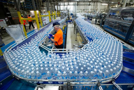 Những điều kiện bắt buộc của cơ sở sản xuất nước uống đóng chai - ảnh 1