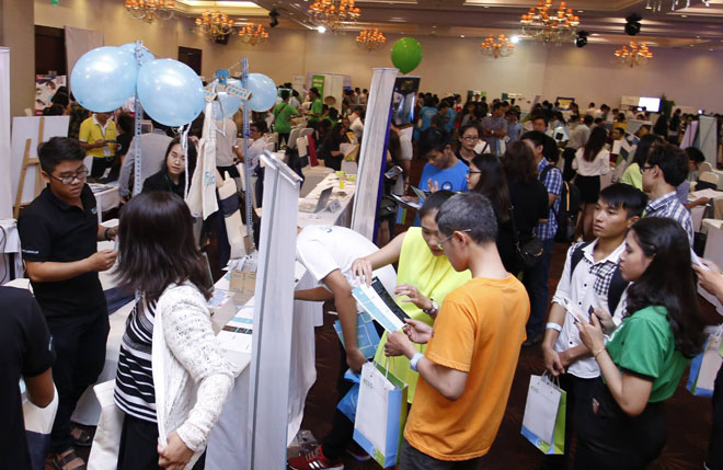 Startup Việt sôi động và bùng nổ trong ngày hội Startup Day 2017 - ảnh 1