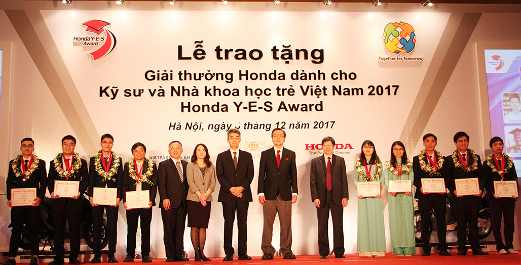 Vinh danh 10 Kỹ sư và Nhà khoa học trẻ Việt Nam - ảnh 1