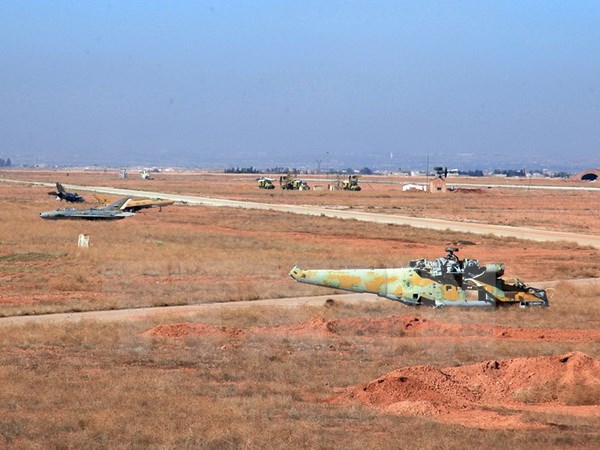 Máy bay chiến đấu của lực lượng không quân Syria tại căn cứ không quân Kweyris ở thành phố Aleppo ngày 11/11