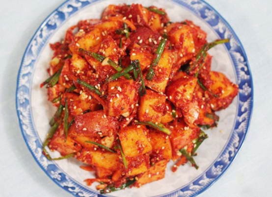 Kim chi su hào là món ăn hấp dẫn, phổ biến ở Hàn Quốc