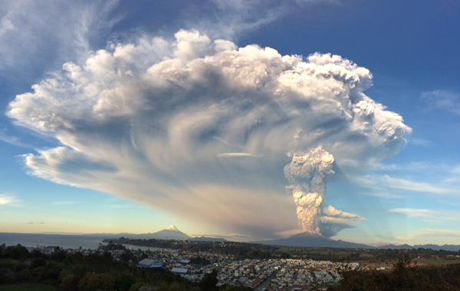 Calbuco là một trong những ngọn núi lửa còn hoạt động gây nhiều lo ngại nhất ở Chile